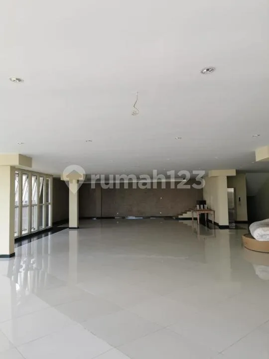 Ruko 3 Lantai Cocok untuk Usaha dengan Lokasi Strategis - Image 2 of 4