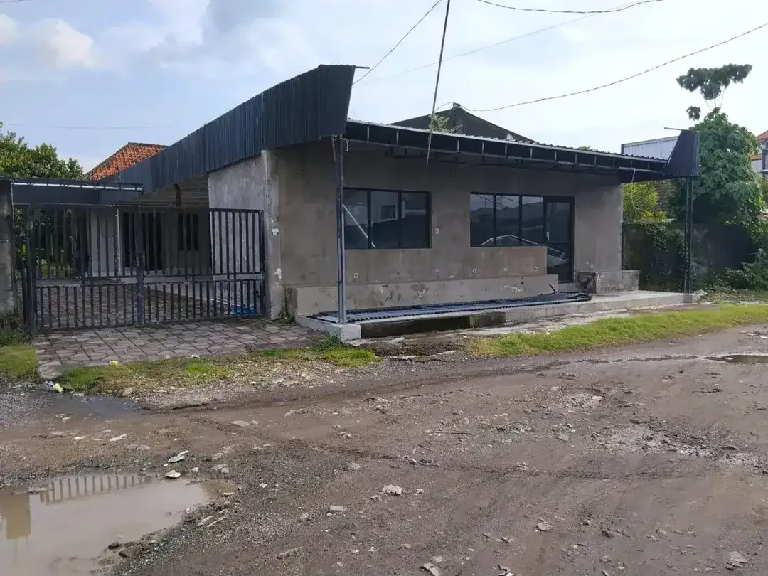 Dijual Rare Opportunity Land and Building Zona Kuning dengan Lebar Depan 15 Meter di Jantung Renon Denpasar Selatan - Image 3 of 5