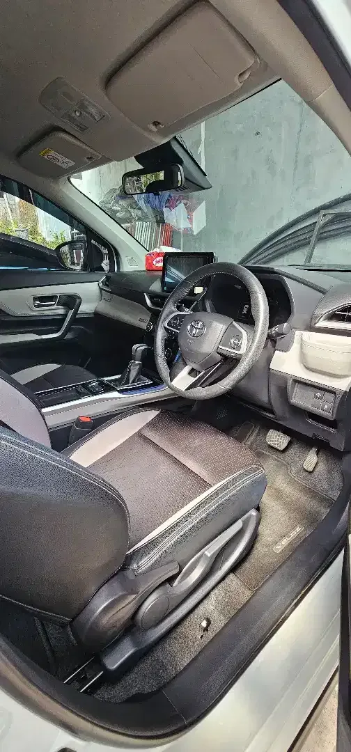 Toyota veloz QTSS low kilometer - Image 3 of 5
