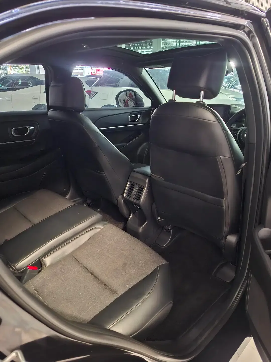 Honda HRV SE 2023 - Image 6 of 6