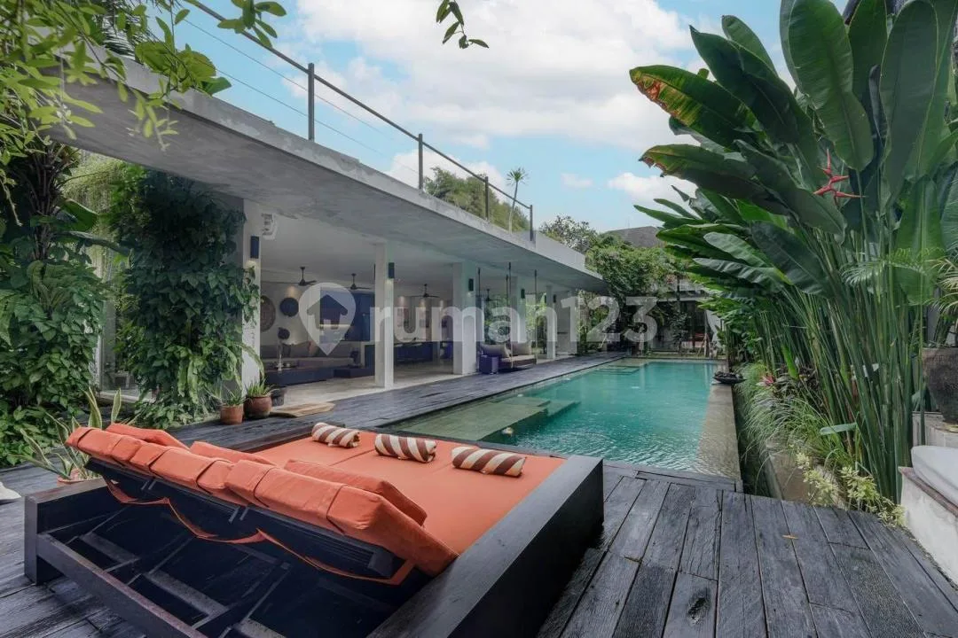 Luxury 5-Bedroom Villa-800M2 -28Year Lease In Prime Umalas Bali - Image 2 of 4