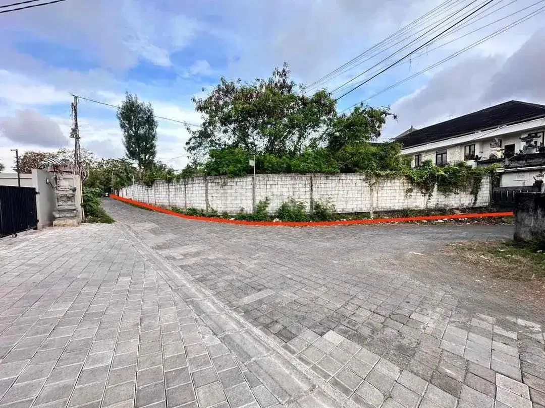 Tanah PREMIUM Sangat Strategis Dekat Sidewalk Mall Jimbaran - Image 1 of 10