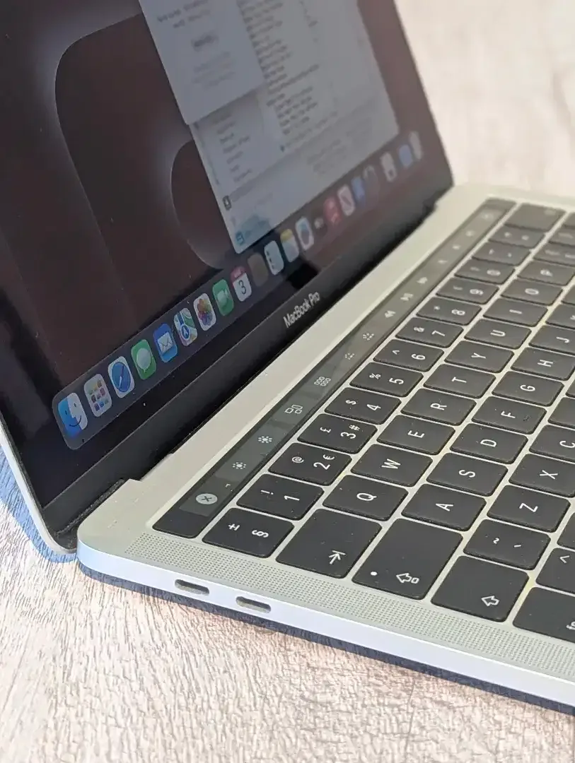 MACBOOK PRO TOUCHBAR 2017 16/512 - Image 5 of 7