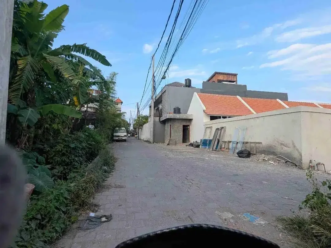 JUAL TANAH GLOBAL JL SEDAP MALAM, SEKITAR 9 menit KE PELABUHAN SANUR - Image 2 of 5