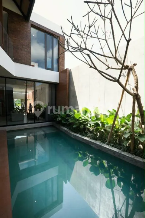 Villa 4 Kamar Tidur dengan Mezzanine - di Canggu Dekat Pantai - Image 3 of 4
