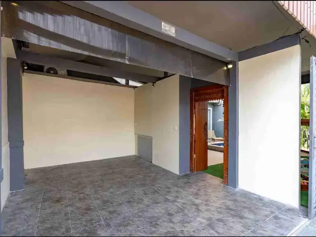 Villa Modern Minimalis 3 Kamar Tidur di Kerobokan - Image 3 of 10