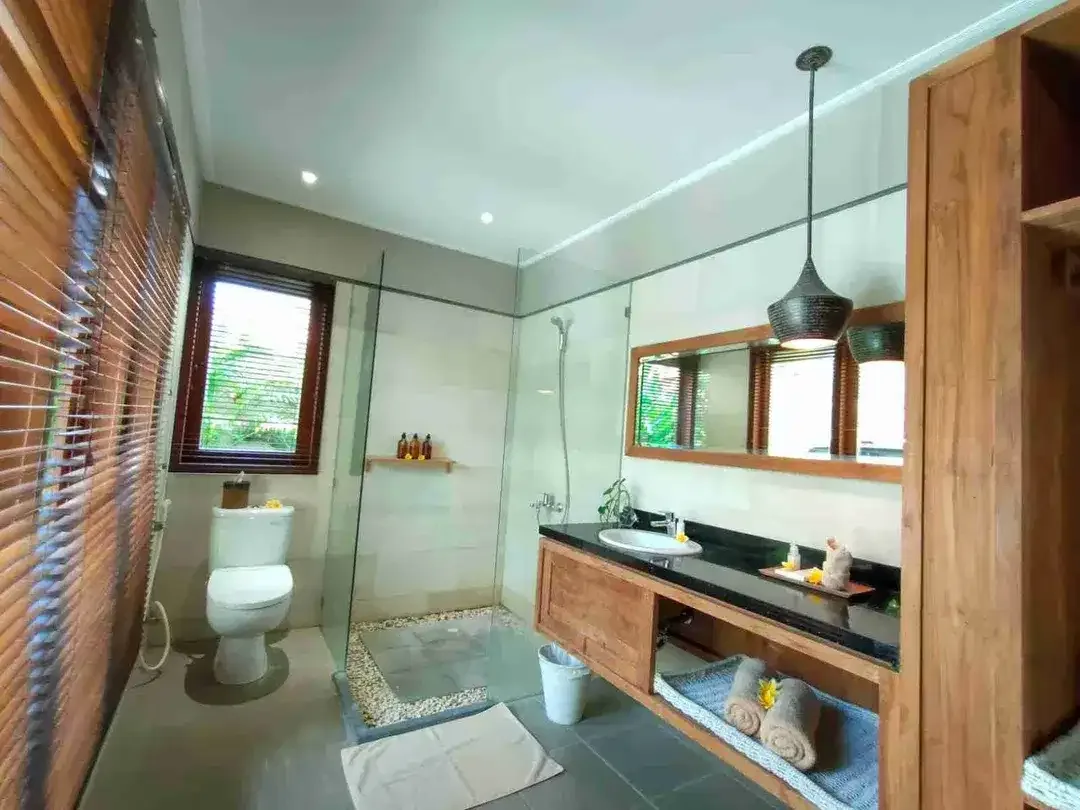 Villa Mewah Jalan Kaki ke Pantai Seminyak Bali - Image 10 of 10