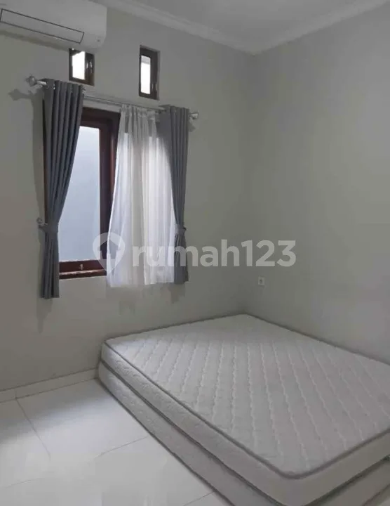 Disewakan Rumah 3 Kamar Tidur Renon Area - Image 4 of 4