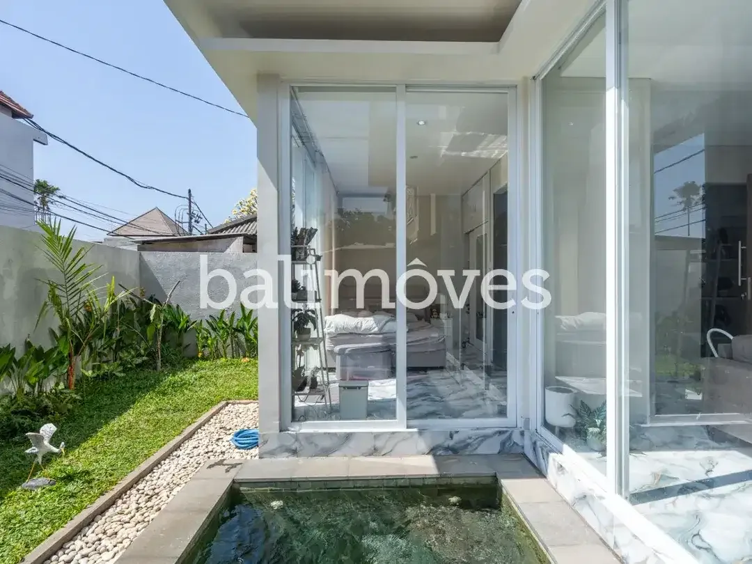 Vila Baru yang Menawan dengan Tiga Kamar Tidur di Sanur - Image 4 of 10