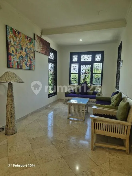 Jual Cepat / Buc - Villa 5 Kamar Tidur di Komplek Villa One Gate, Kubu Anyar, Kuta - Image 4 of 4