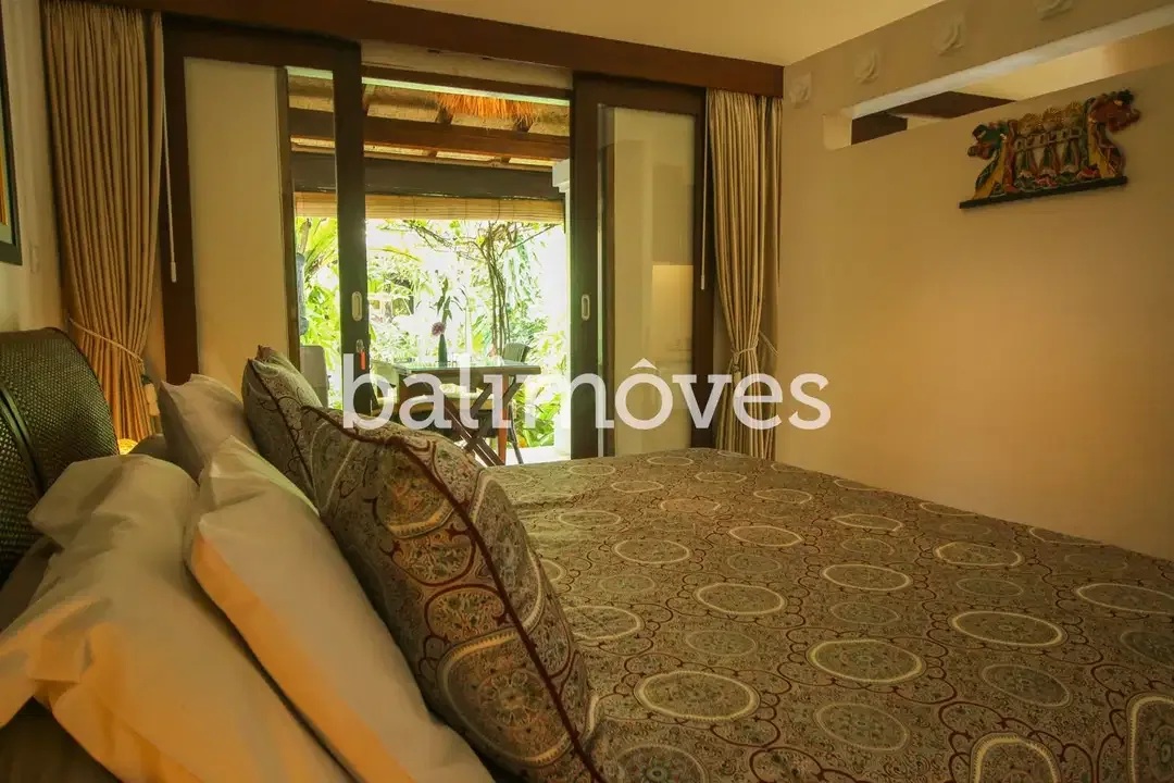 Dijual Homestay Mewah Lima Kamar Tidur di Tepi Pantai Sanur - Image 3 of 10
