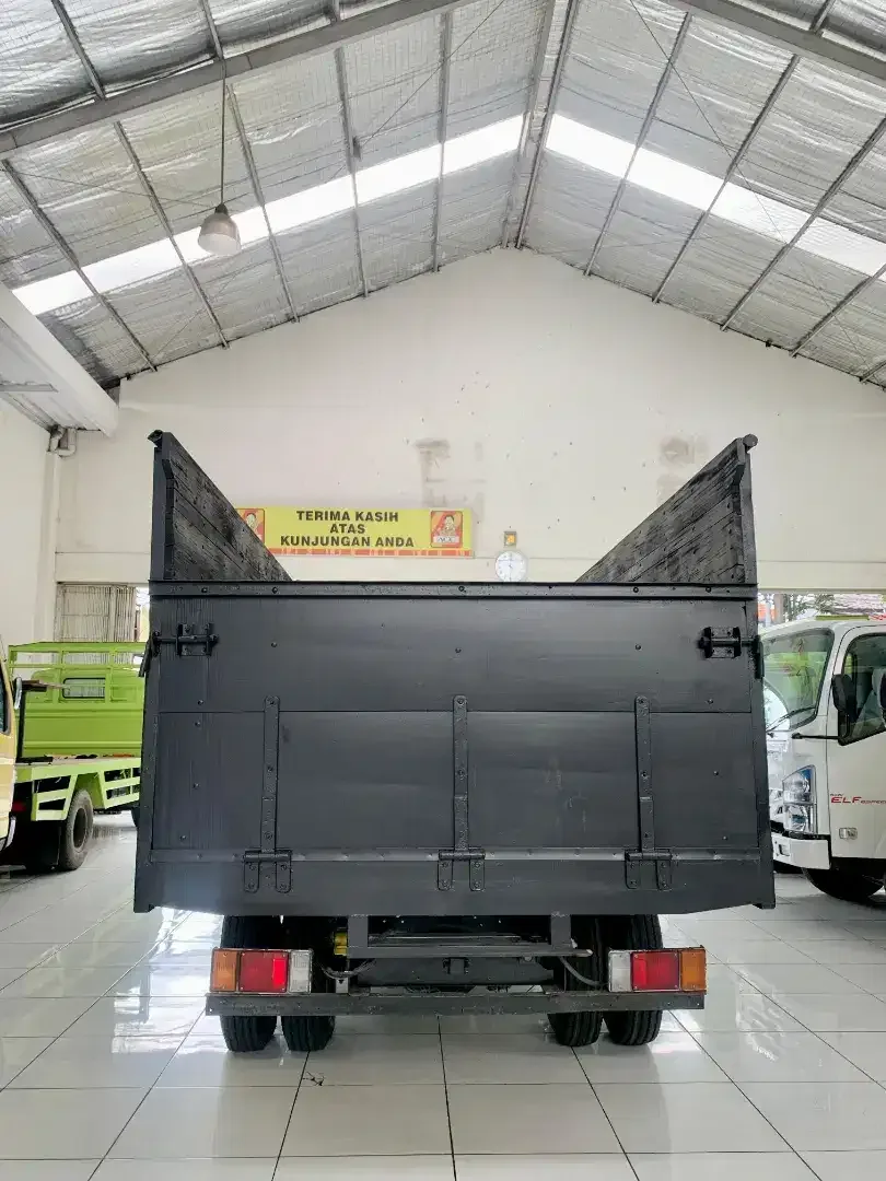 Isuzu Elf Giga Light truck 2022 - Image 5 of 5