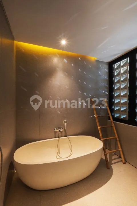 For Rent Villa Baru Tenang 3 BR Furnished Kawasan Villa di Ubud - Image 2 of 4