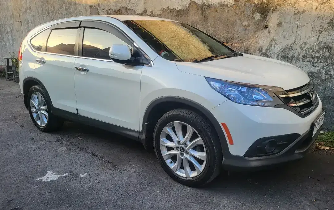 Honda CRV Gen4 matik 2000 CC thn 2014 tangan pertama asli Bali - Image 1 of 5