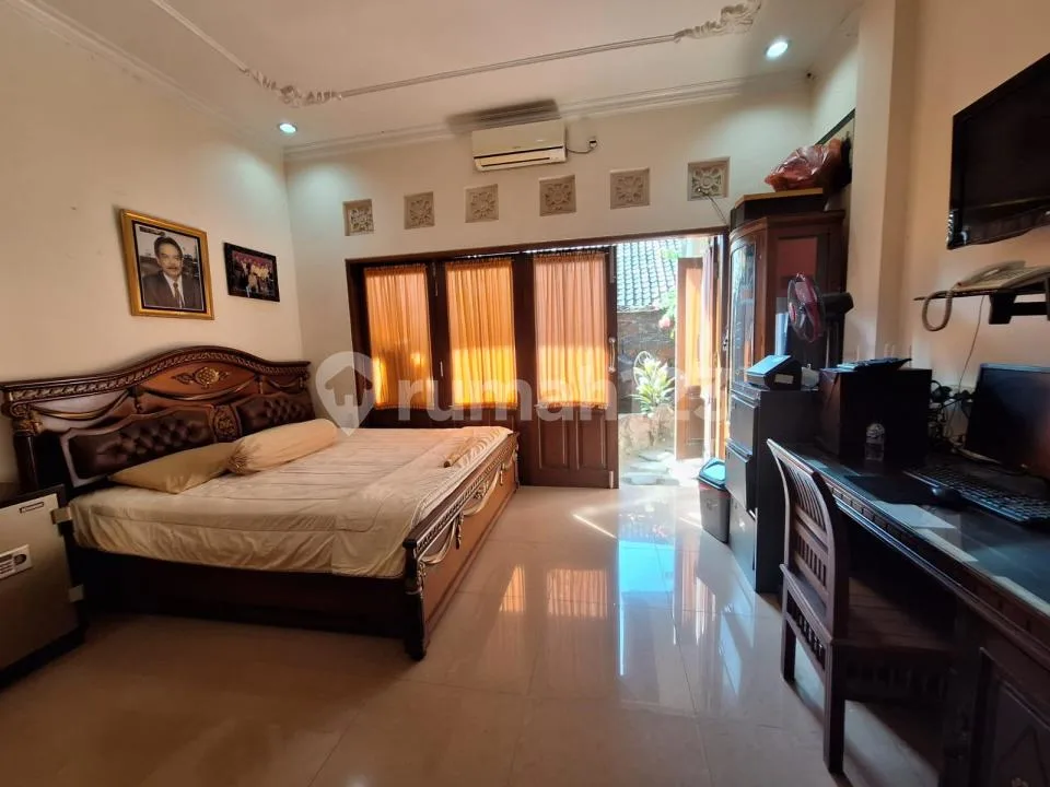 Dijual Rumah Mewah 2 Lantai di Ahmad Yani Selatan Denpasar Dekat Kantor Pajak - 3+1 KT - Image 4 of 4