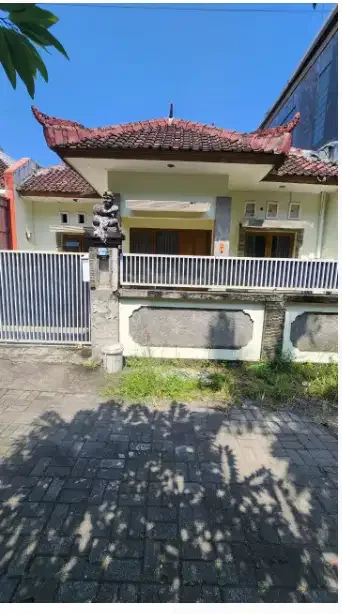 Rumah di Denpasar Dekat Kuta Bali - Image 2 of 10