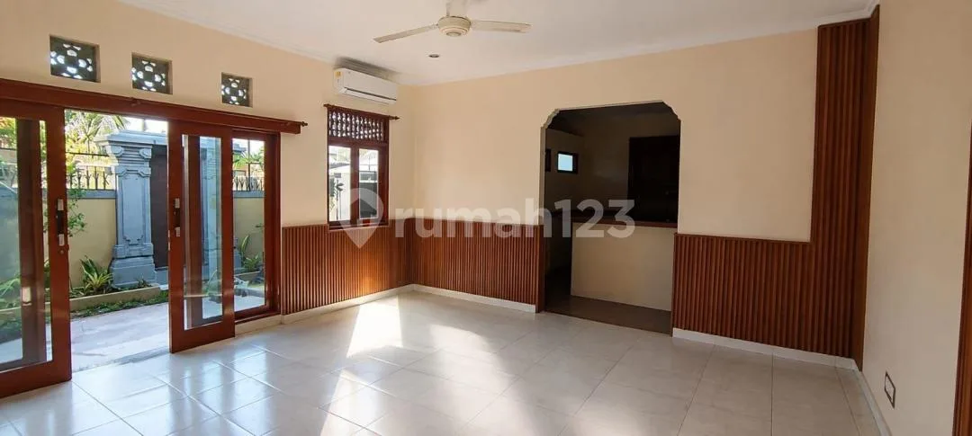Villa Sanur 2 Bedrooms With Pool And Garden Semi Furnish - Image 4 of 4