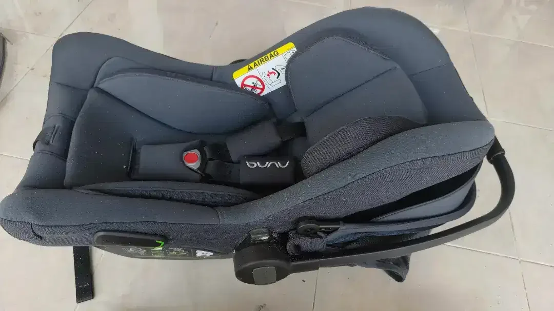 Kursi mobil bayi nuna - Image 3 of 6