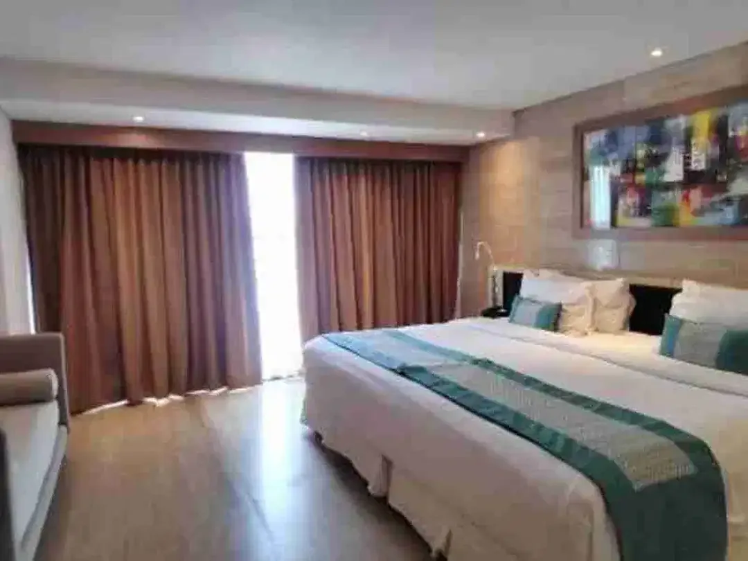 Dijual Via Lelang Hotel lokasi Komp Villa Kendal Jalan Petitenget  Kel Kerobokan Kelod Kec Kuta Kota Badung Bali - Image 2 of 5