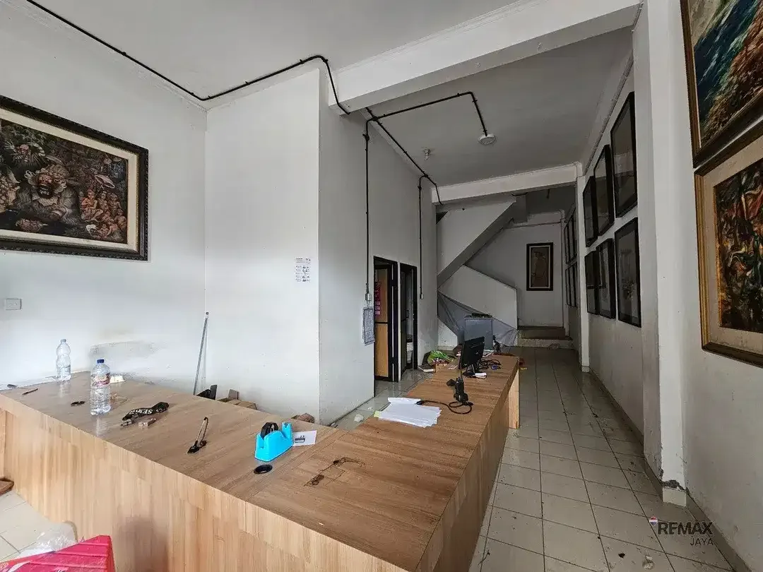 Ruko 3 Lantai Disewakan di Denpasar Barat, 2 menit ke Mahendradata Selatan - Image 8 of 9
