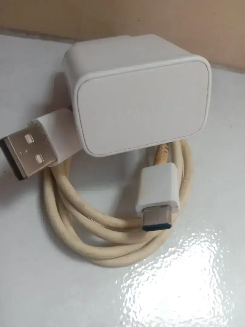 CHARGER BEKAS ASLI BAWAAN SAMSUNG A50, A30, A20 TIPE C - Image 3 of 3