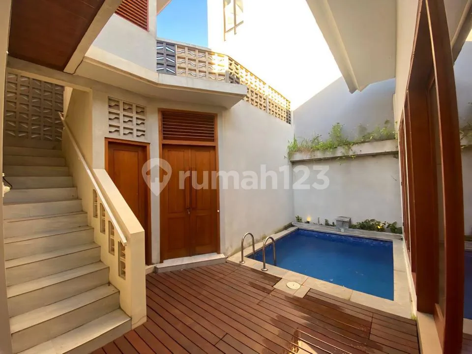 Modern 2-Bedroom Villa For Yearly Rent In Tumbak Bayuh! - Image 4 of 4
