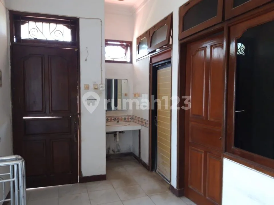 Dijual Cepat Ruko Premium 3 Lantai Legian - Image 4 of 4
