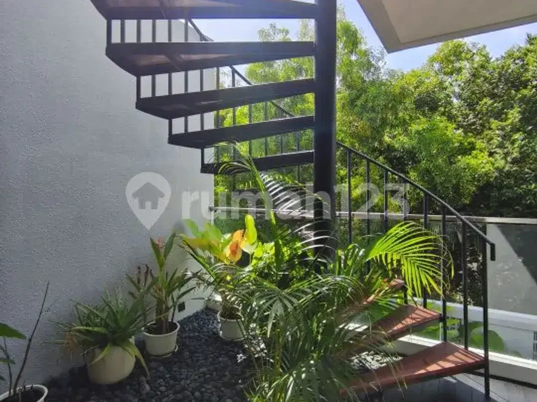 Villa Mewah Ocean View, Lantai 3 Dipecatu/Uluwatu - Image 3 of 10