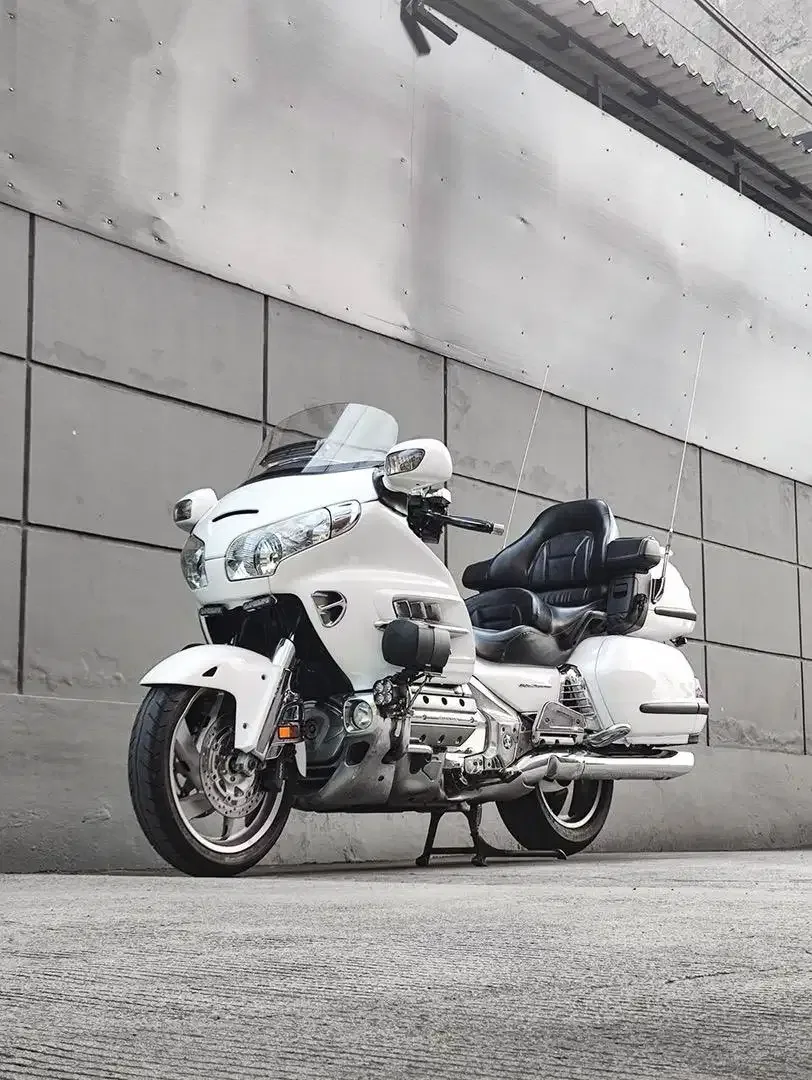 HONDA GOLDWING GL 1800 2011 FULLPAPER SPEC ISTIMEWA GOLD WING TT FP - Image 1 of 10
