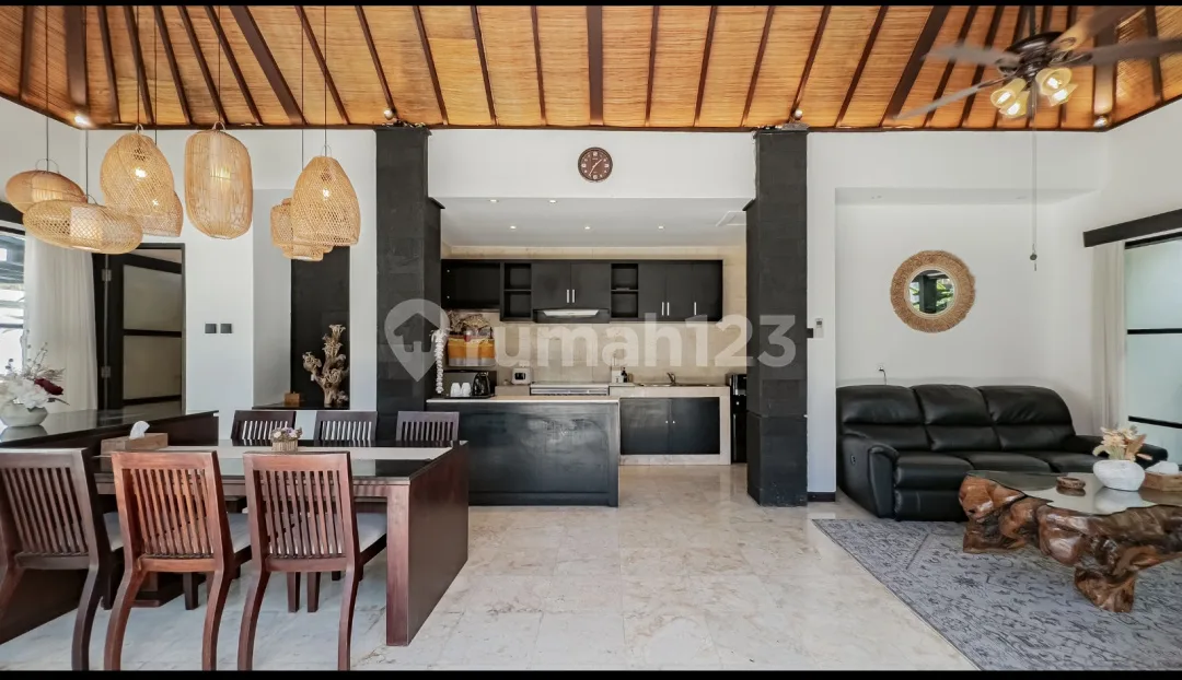 Beautiful Modern Classic Villla At Seminyak - Image 4 of 4