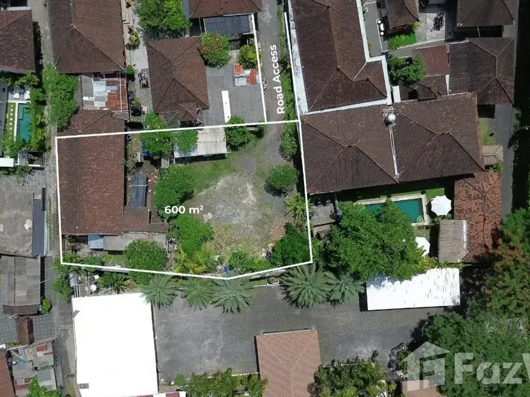 Land for sale in Batu Bolong, Bali - Image 2 of 5
