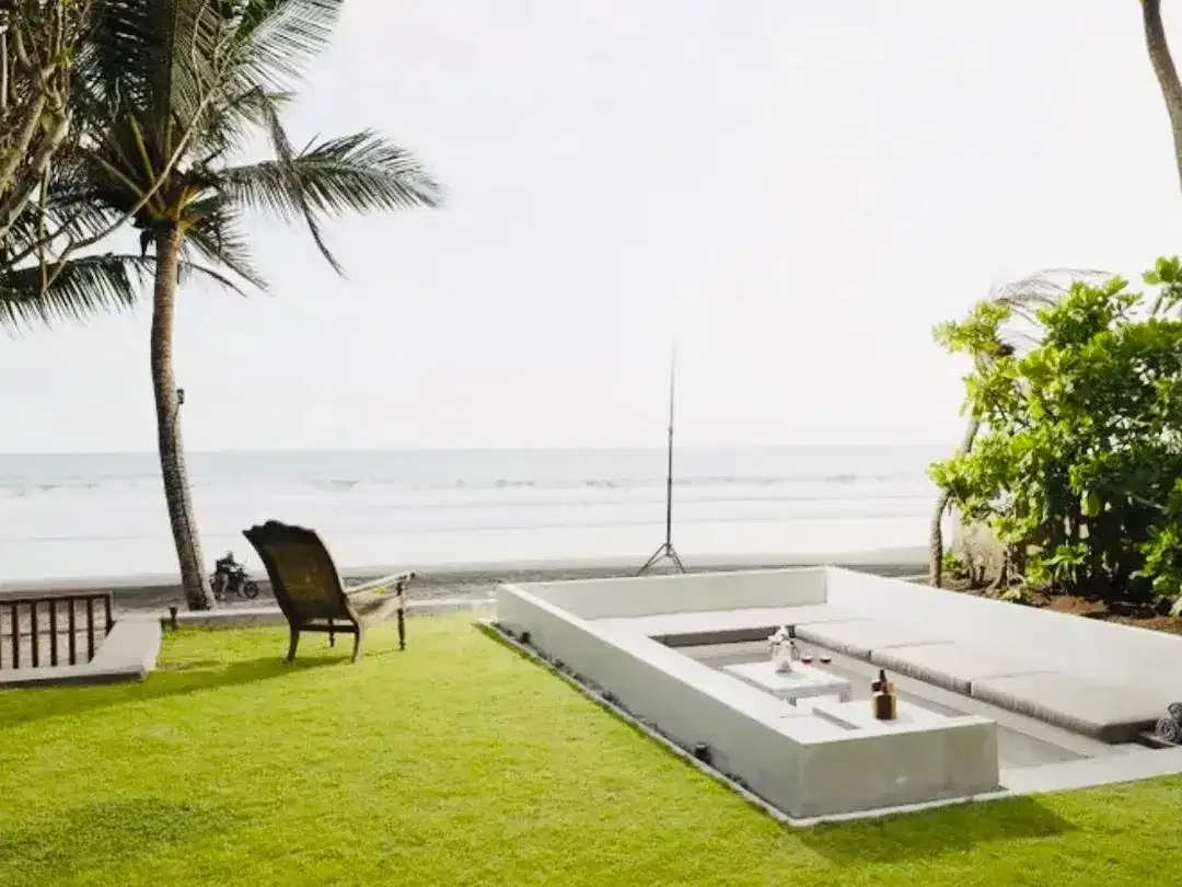 Villa Luxury Beach Front Pantai Pasut Kerambitan Tabanan - Image 10 of 10