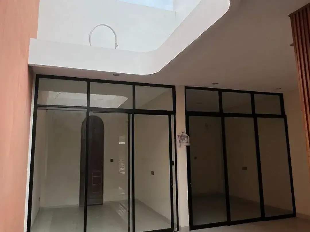 RUMAH BRAND NEW SEMI VILLA DI KETEWEL GIANYAR DEKAT PANTAI - Image 7 of 10