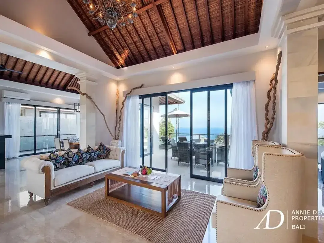 FREEHOLD | MODERN DESIGN VILLA WITH OCEAN VIEWS | UNGASAN - Image 7 of 10