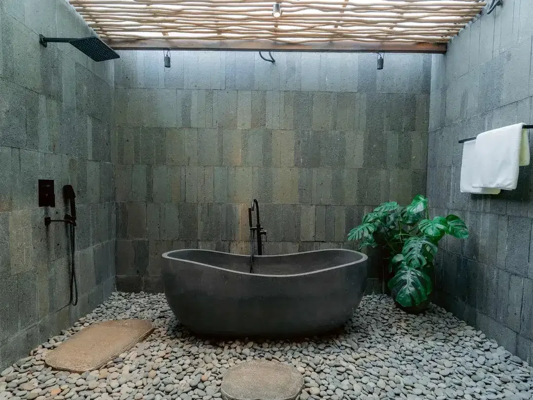 Elegant Leasehold Villa with River & Jungle Views in Ubud - Image 10 of 10