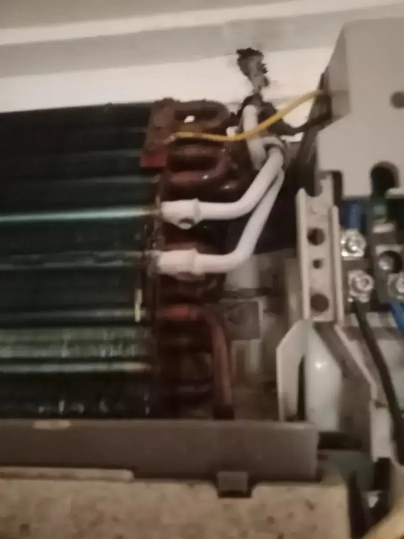 Teknisi Servis Ac dan cuci ac panggilan dan pasang ac - Image 2 of 10