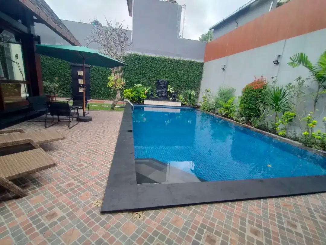 Dijual / Disewakan – Vila Mewah 3 Kamar Tidur di Umalas, Kerobokan - Image 6 of 10