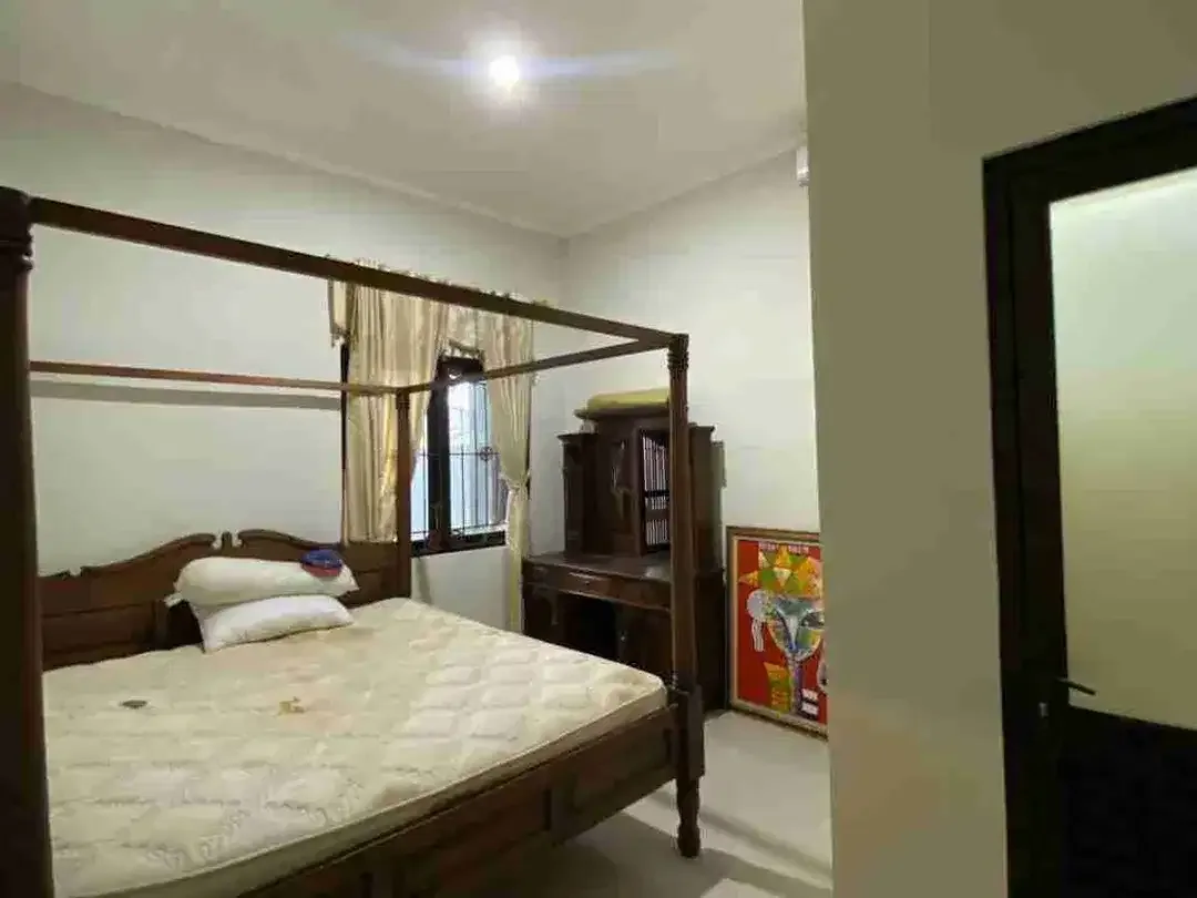 Jual Rumah 2lt Semi Furnished jl Tukad Irawadi Panjer denpasar area Strategis dekat dengan Fasilitas umum - Image 10 of 10