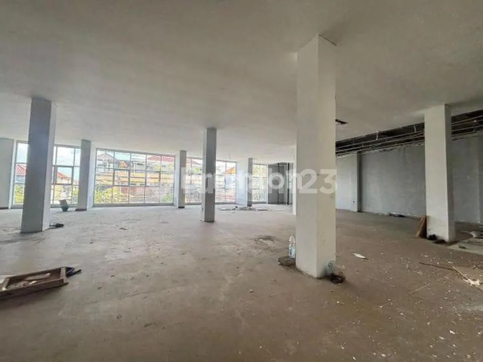Ruko 3 Lantai Strategis Lokasi Sidakary Denpasar Selatan - Image 4 of 4