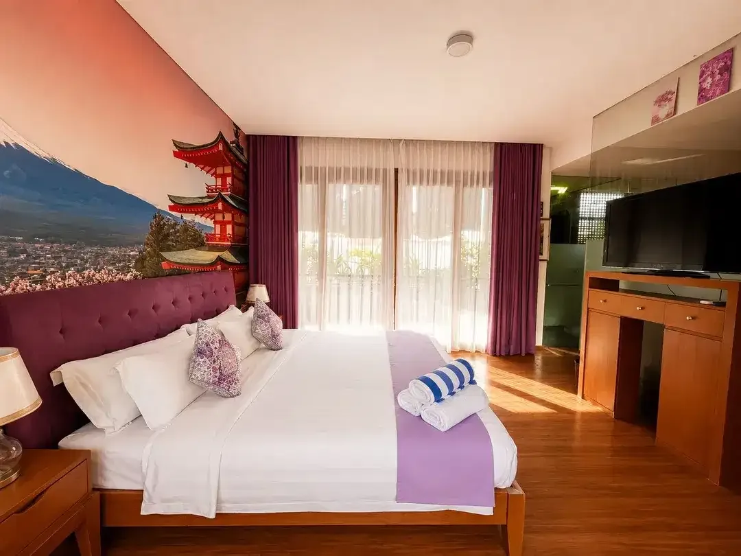FOR SALE VILLA  MODERN TROPICAL  COMPLEX INTERIOR TERBAIK BEST PREMIUM LOKASI UMALAS - Image 7 of 10