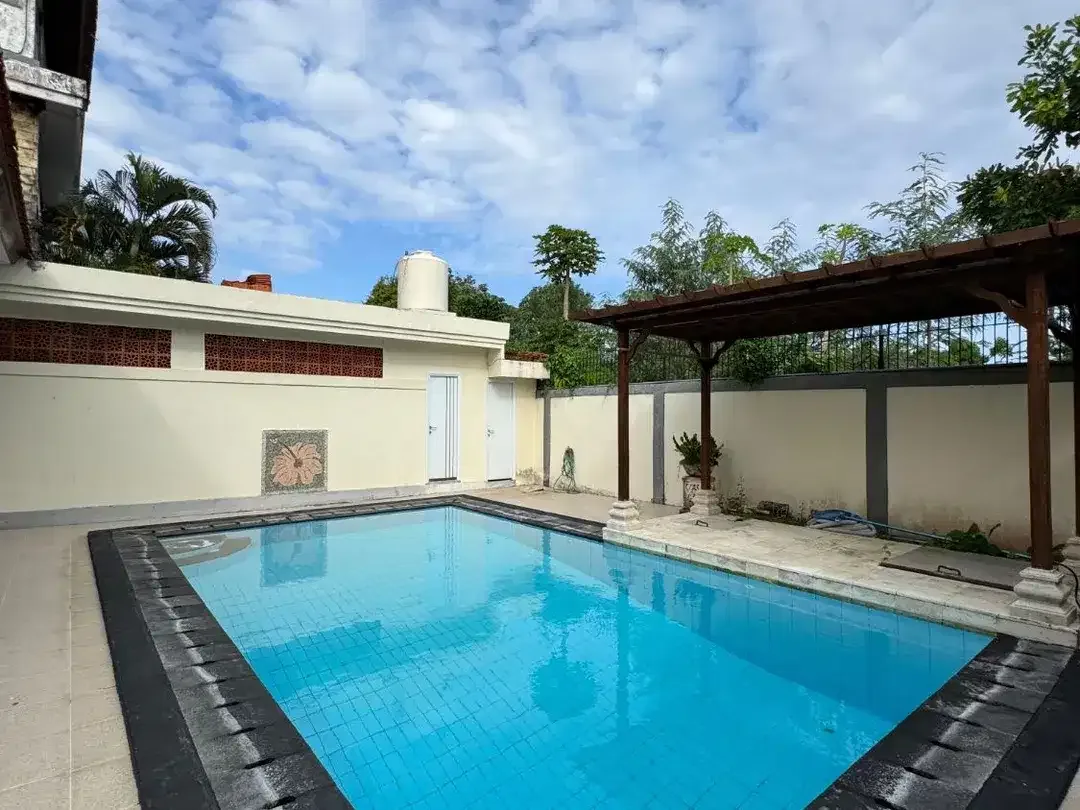 DIJUAL RUMAH KOMPLEK PERUMAHAN NUSA DUA - Image 7 of 10