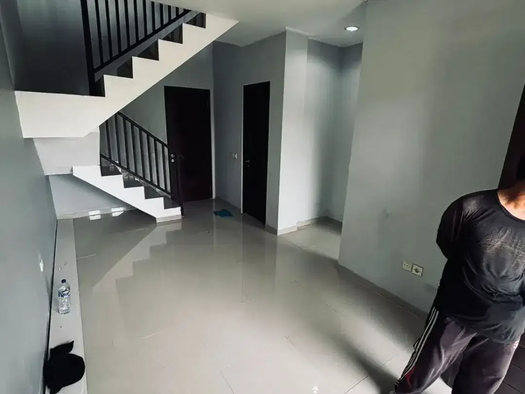 DIJUAL RUMAH 2 LANTAI SIAP HUNI – JIMBARAN, BALI ( RBN / ADT FB / LM ) - Image 5 of 10