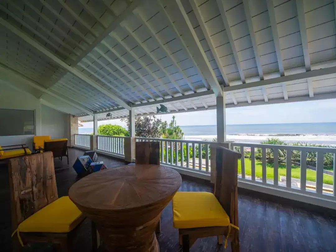 Beachfront 4 Bedroom Villa with Ocean View in Ketewel Bali for Sale Leasehold - Image 3 of 10