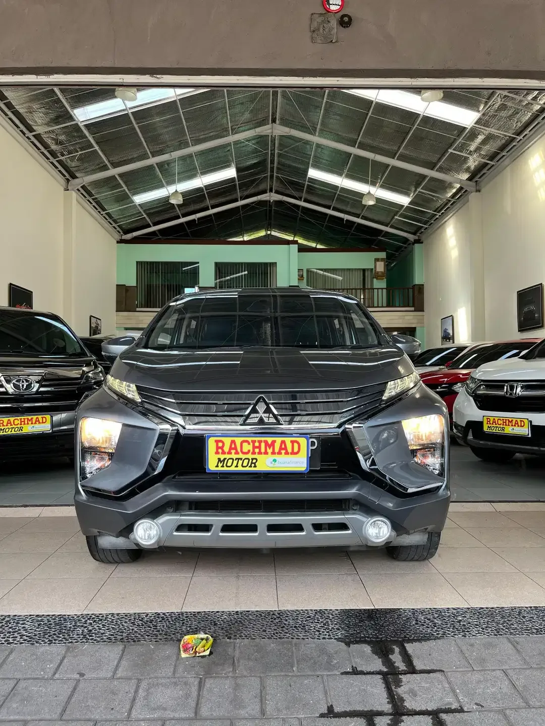 Mitsubishi X -Pander Sport 2018 Abu - Abu met A/T - Image 1 of 4