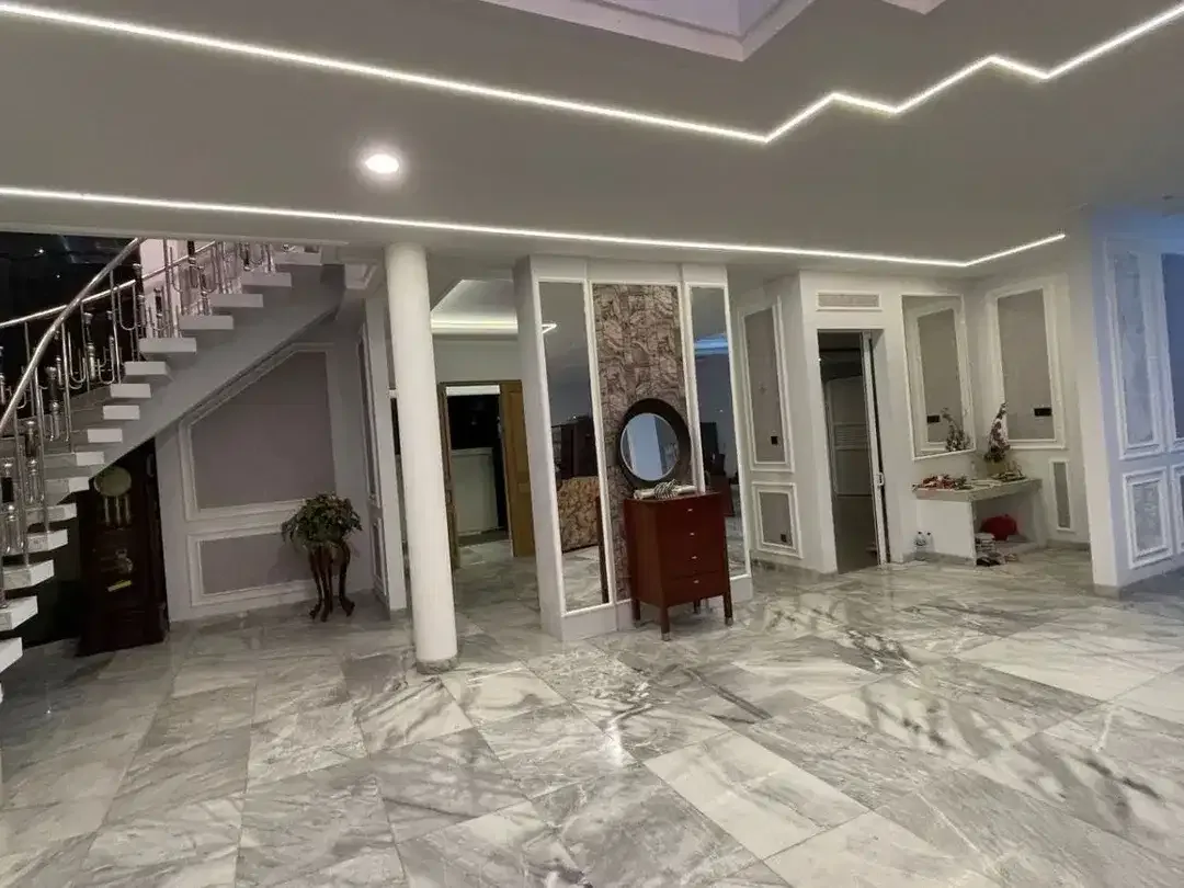 Dijual Rumah American Classic Style Lokasi Strategis Gatsu Denpasar - Image 5 of 10