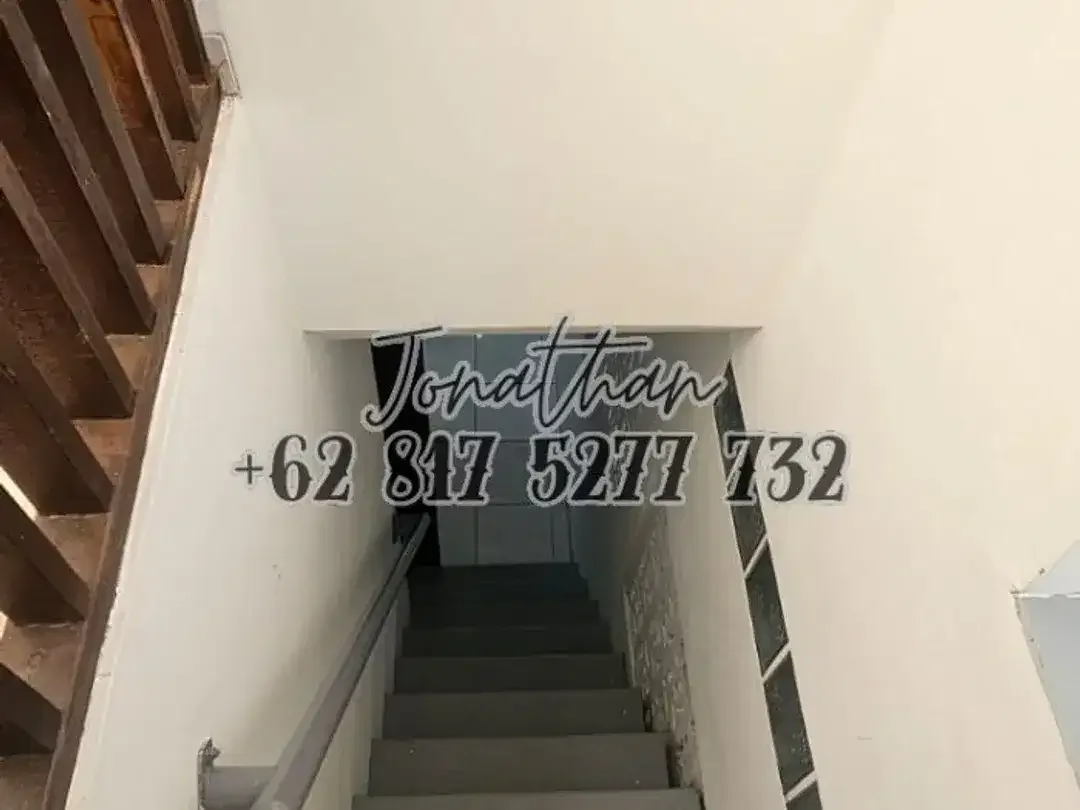 VILLA MEWAH DUA LANTAI DI PUSAT SANUR – KAWASAN ONE GATE DEKAT MERTASARI BEACH - VSKHE - Image 2 of 10