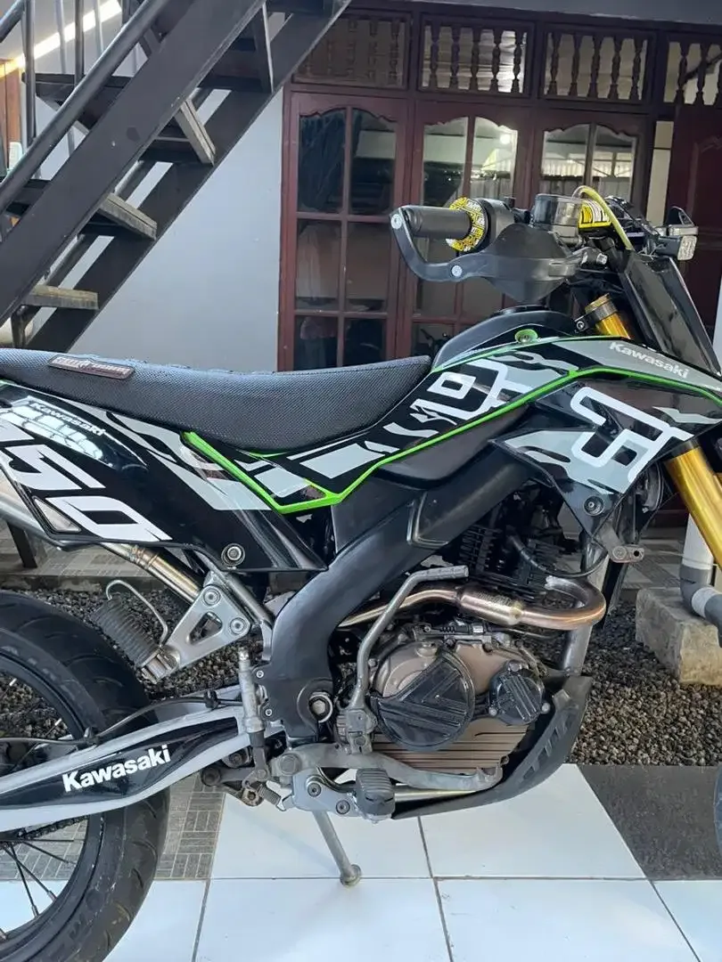 D tracker SM 2012 #bintang dewata motor # - Image 3 of 6