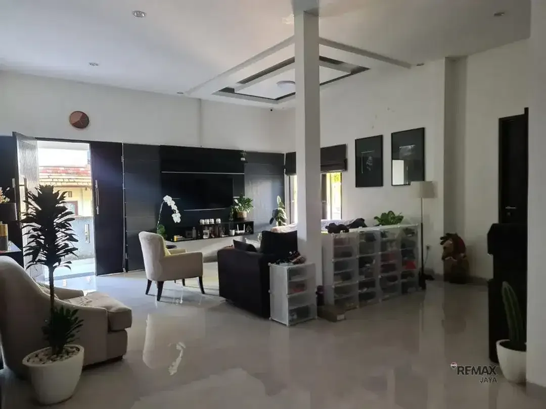 Rumah Hook 4 Kamar Tidur Dijual di Taman Griya Jimbaran Area - Image 5 of 10