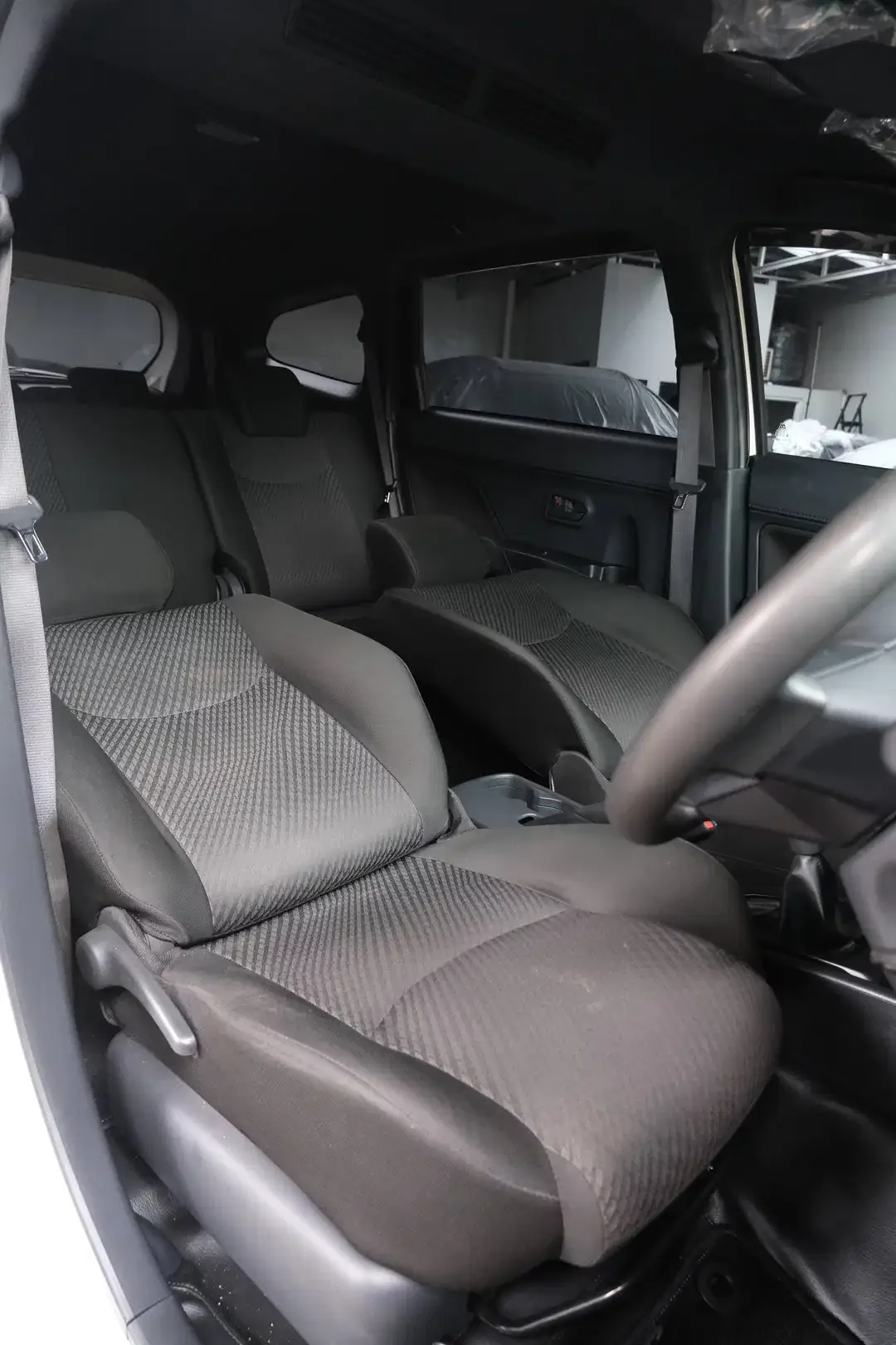 DAIHATSU TERIOS X MANUAL 1.5 MT 2023 - Image 9 of 10