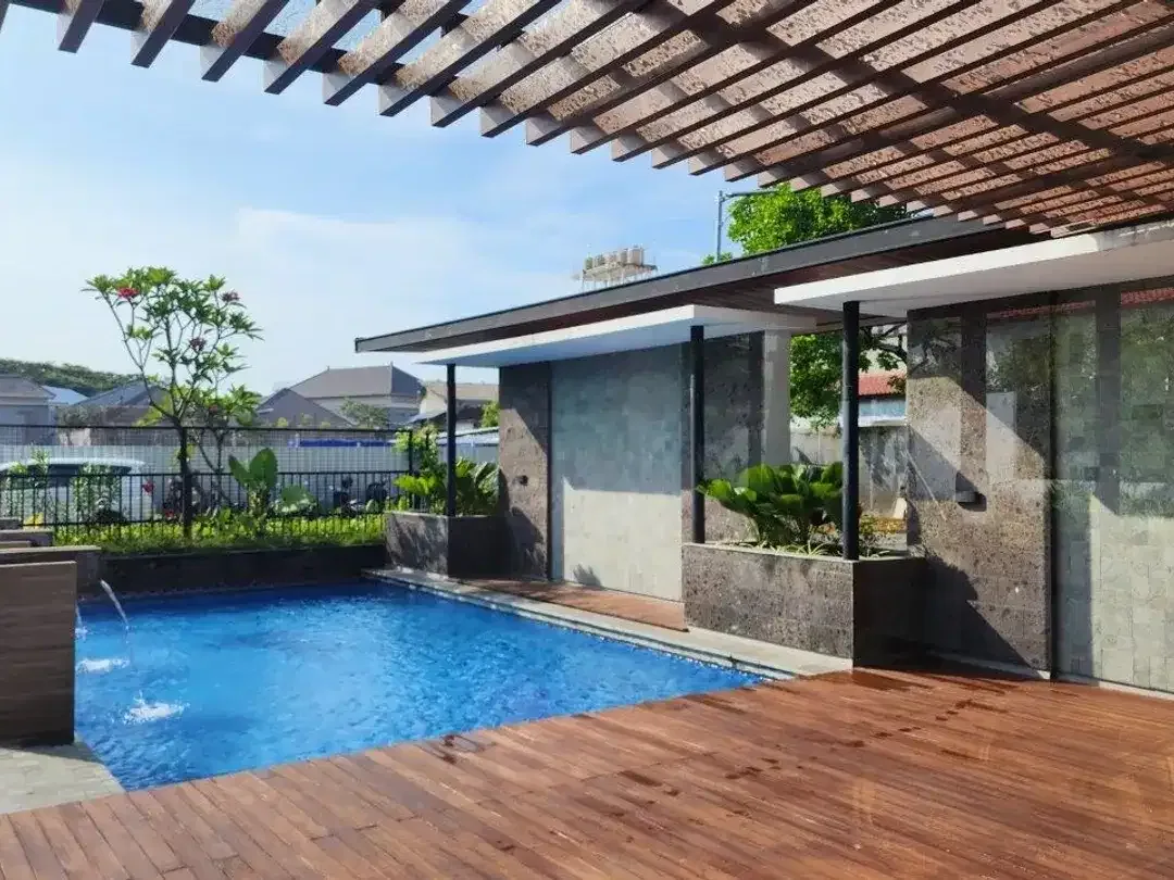 Dijual rumah ready unit fully furnished di perumahan elite one gate system dengan fasilitas club house - Image 10 of 10